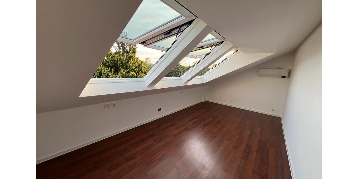 Dachgeschoßwohnung Stuttgart Birkach - 4 Zimmer, 79 m&sup2;, 1.300&euro; | Angebot:27590270