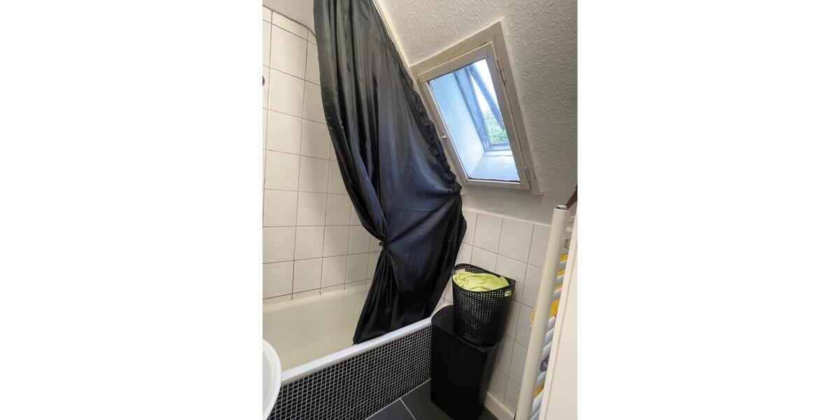 Dachgeschoßwohnung Esslingen am Neckar Brühl - 3 Zimmer, 61 m&sup2;, 199.999&euro; | Angebot:26380772