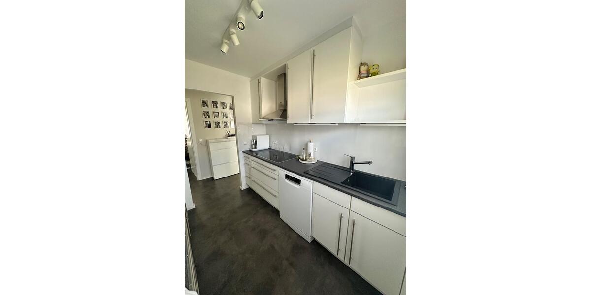 Etagenwohnung Sindelfingen - 3 Zimmer, 68 m&sup2;, 1.100&euro; | Angebot:25945579