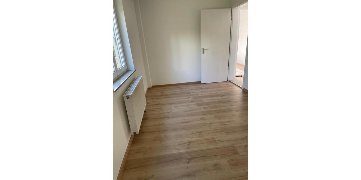 Erdgeschoßwohnung Esslingen am Neckar Oberesslingen - 3 Zimmer, 75 m&sup2;, 1.500&euro; | Angebot:25499690