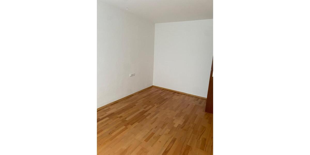 Einfamilienhaus Ludwigsburg - 2 Zimmer, 50 m&sup2;, 198.000&euro; | Angebot:25988261