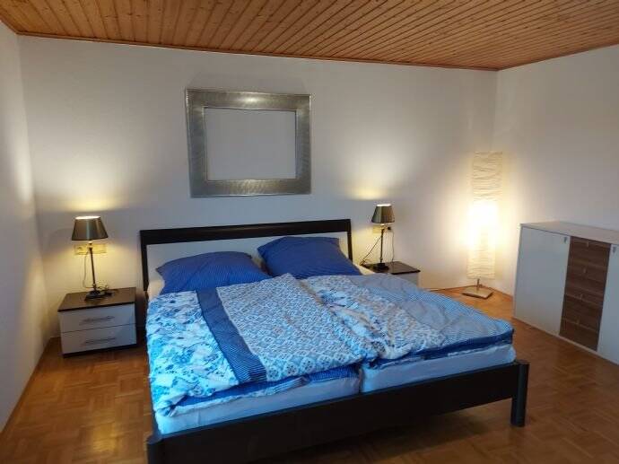 Mehrfamilienhaus, Wohnhaus Leingarten Großgartach - 8 Zimmer, 250 m&sup2;, 2.000&euro; | Angebot:25780397
