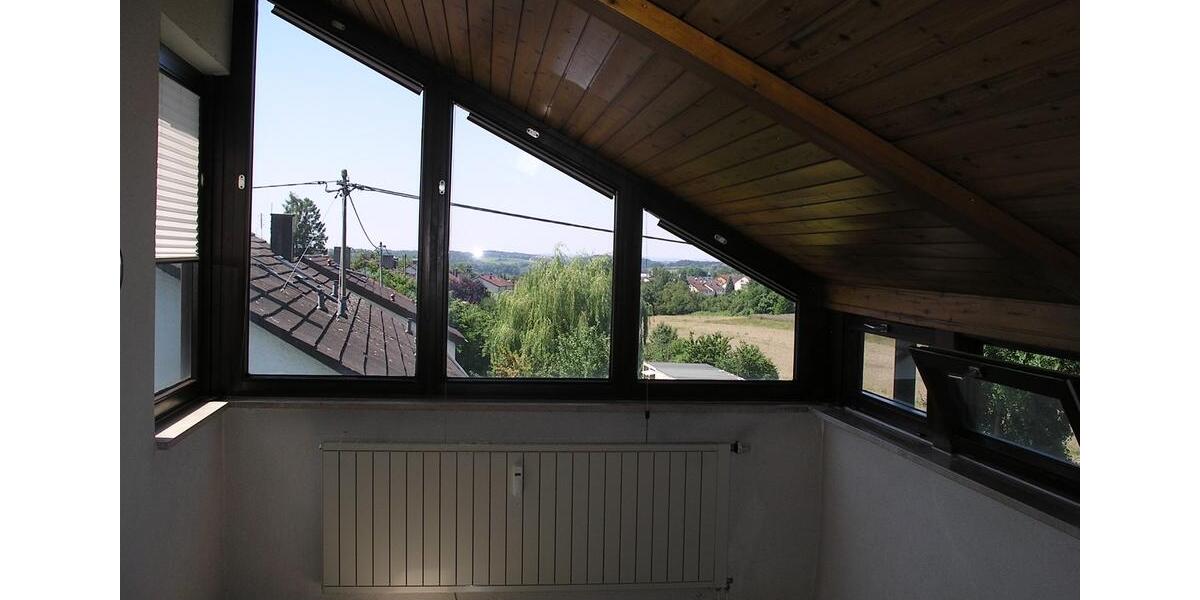 Etagenwohnung Backnang - 3.5 Zimmer, 83 m&sup2;, 250.000&euro; | Angebot:26957475