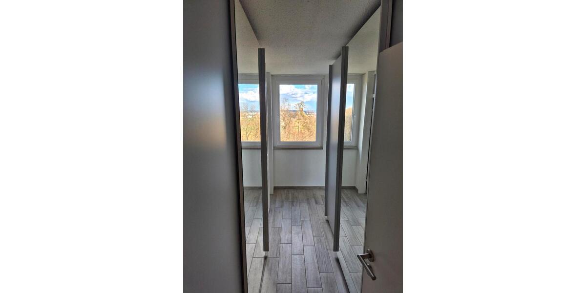 Etagenwohnung Stuttgart Birkach - 5 Zimmer, 137 m&sup2;, 1.900&euro; | Angebot:25965644