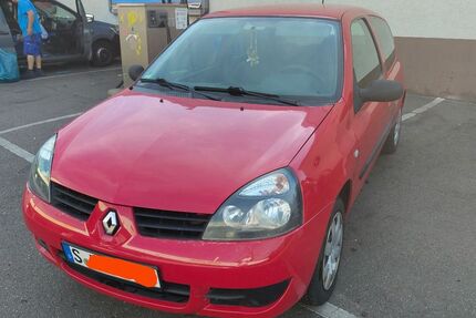 Renault Clio 81.000 km 2.750 &euro; Stuttgart 70619
