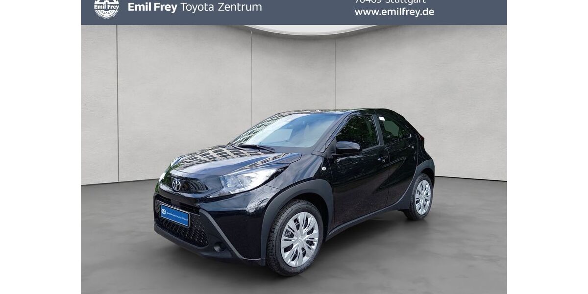 Toyota Aygo (X) 5.600 km 16.390 &euro; Stuttgart 70469