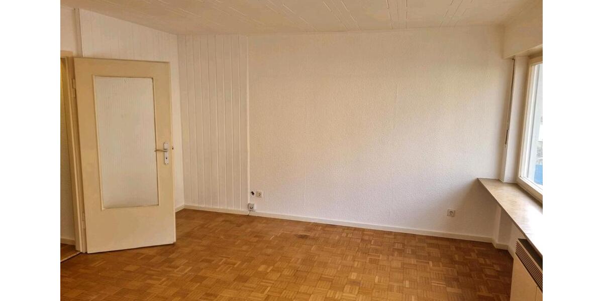 Hochparterre Stuttgart Luginsland - 1 Zimmer, 27 m&sup2;, 165.000&euro; | Angebot:25417917