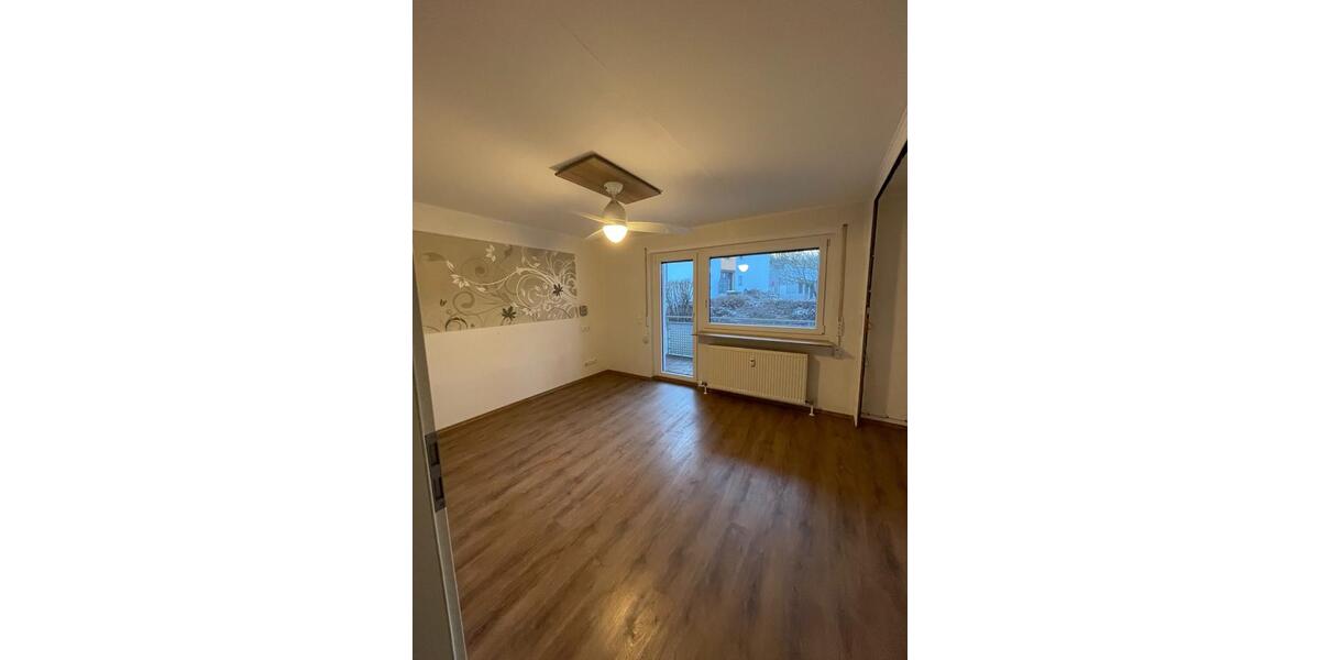 Erdgeschoßwohnung Sachsenheim - 1.5 Zimmer, 40 m&sup2;, 680&euro; | Angebot:27576605