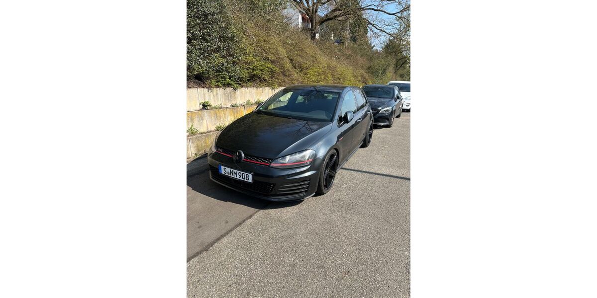 VW Golf 133.000 km 15.200 &euro; Stuttgart 70329