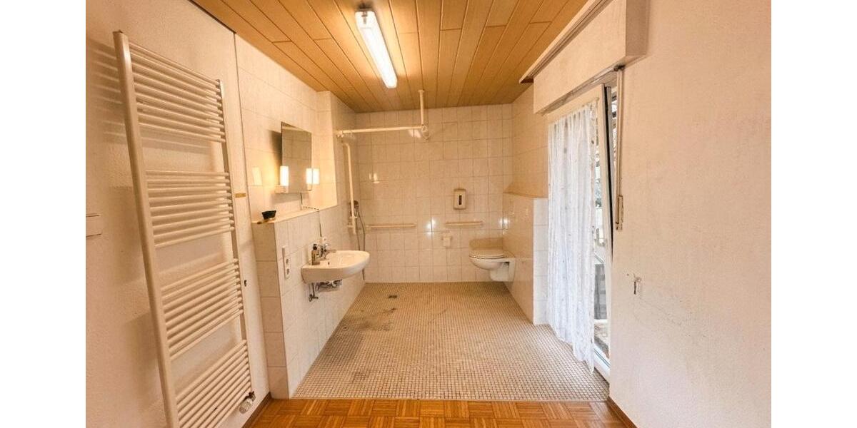 Mehrfamilienhaus, Wohnhaus Stuttgart Mühlhausen - 8 Zimmer, 209 m&sup2;, 585.000&euro; | Angebot:27533807