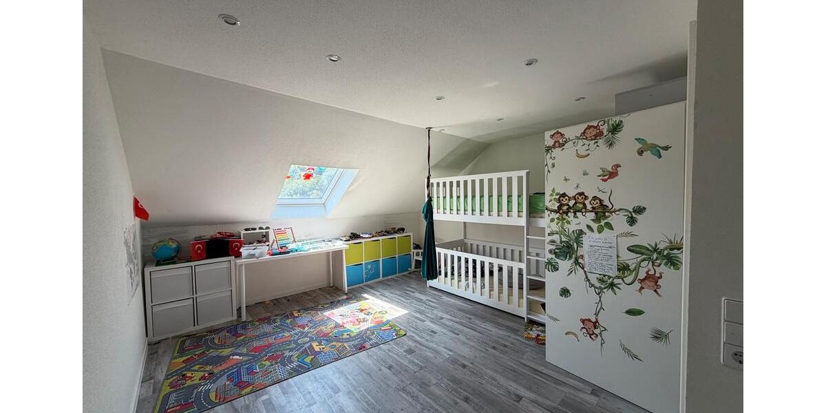 Einfamilienhaus Sachsenheim - 6 Zimmer, 230 m&sup2;, 900.000&euro; | Angebot:27133491