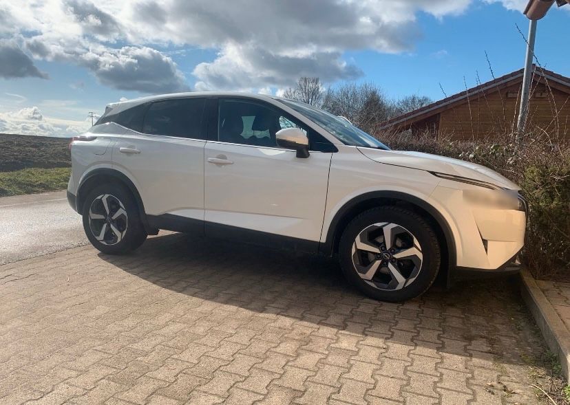 Nissan Qashqai 53.000 km 18.500 &euro; Böblingen 71034