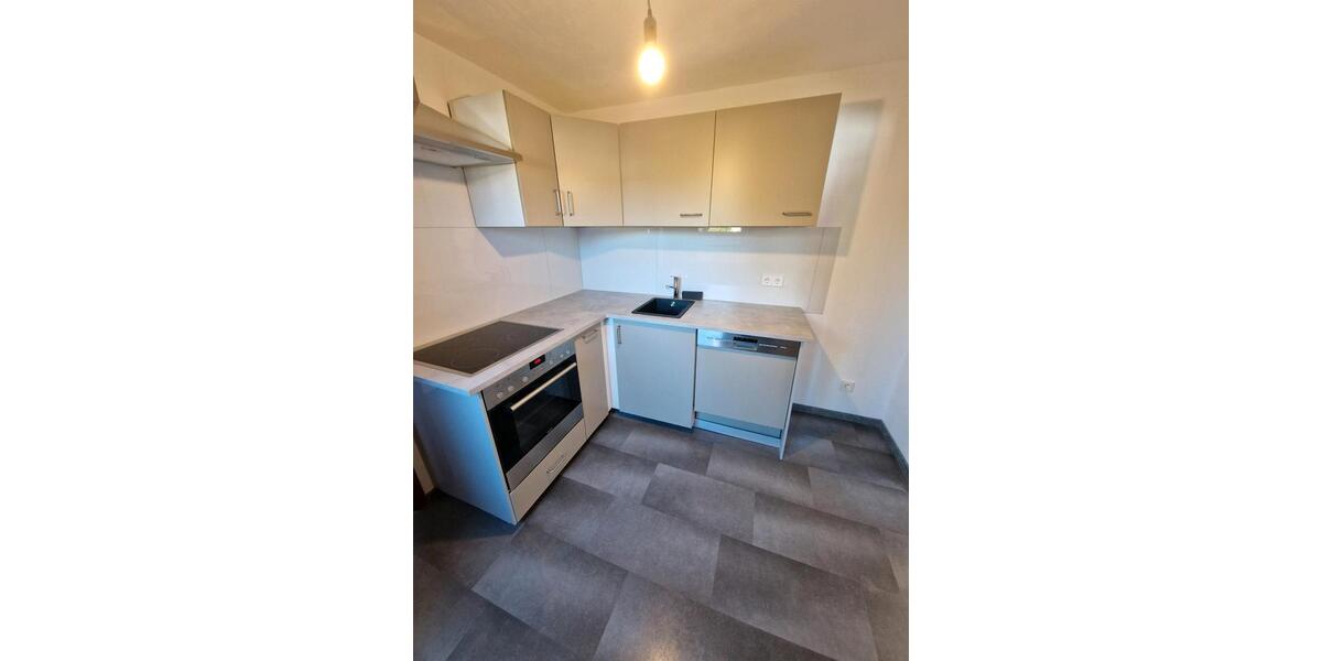 Maisonettenwohnung Fellbach - 4.5 Zimmer, 111 m&sup2;, 1.999&euro; | Angebot:25839376