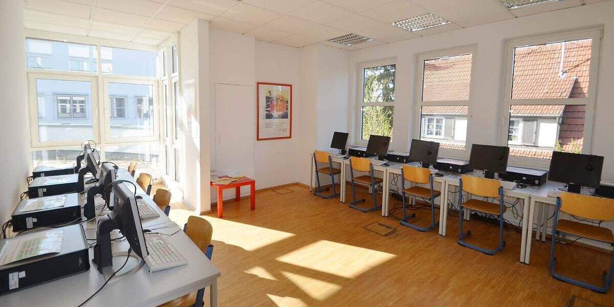 Gewerbeobjekt Leonberg Eltingen - 5 Zimmer, 157 m&sup2;, 1.450&euro; | Angebot:25748782