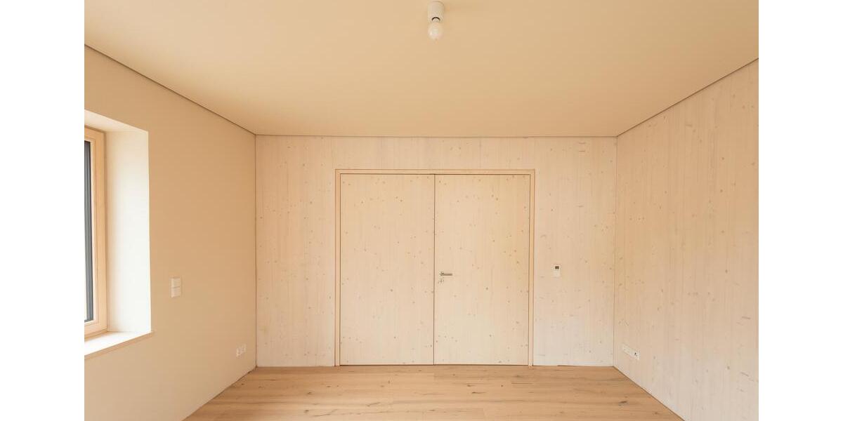 Etagenwohnung Pfaffenhofen - 3.5 Zimmer, 84 m&sup2;, 1.060&euro; | Angebot:25842265