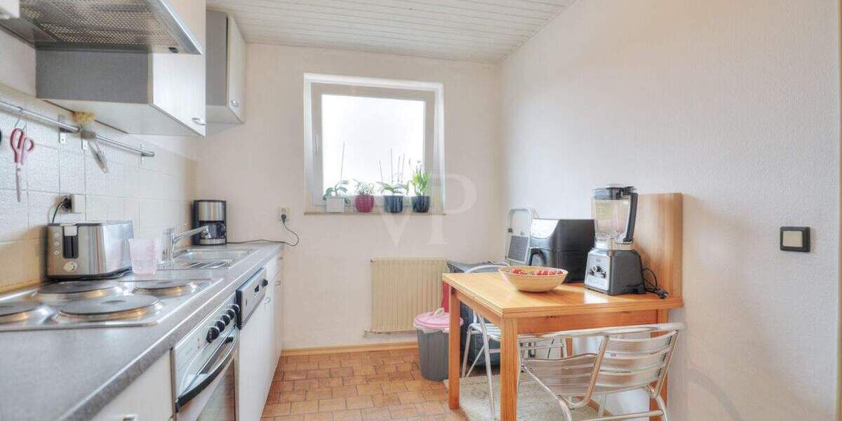 Mehrfamilienhaus, Wohnhaus Schwaigern - 8 Zimmer, 160 m&sup2;, 430.000&euro; | Angebot:25731882