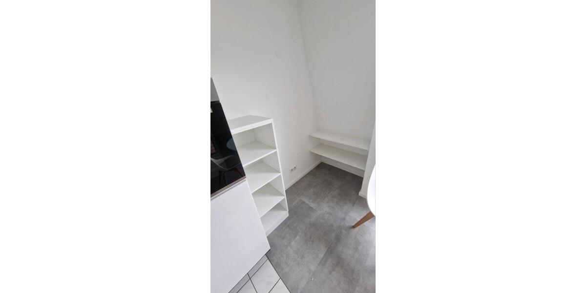 Etagenwohnung Stuttgart Bad Cannstatt - 2 Zimmer, 33 m&sup2;, 780&euro; | Angebot:25894882