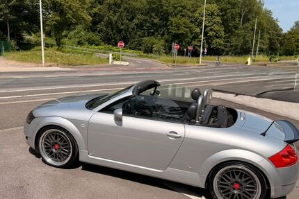 Audi TT 298.000 km 4.950 &euro; Ludwigsburg 71642