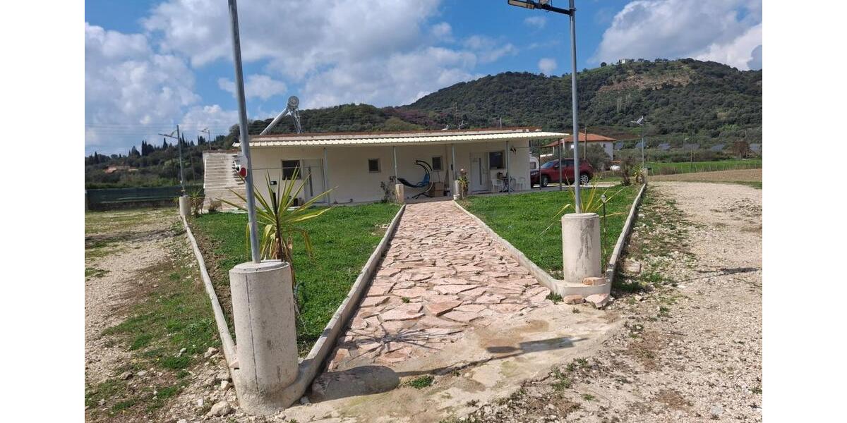 Mehrfamilienhaus, Wohnhaus Stuttgart Luginsland - 4 Zimmer, 120 m&sup2;, 179.000&euro; | Angebot:25902737