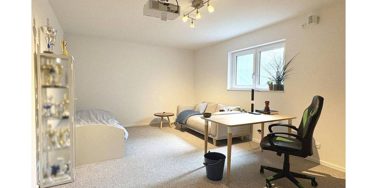 Einfamilienhaus Hemmingen - 8 Zimmer, 246 m&sup2;, 2.700&euro; | Angebot:26557187