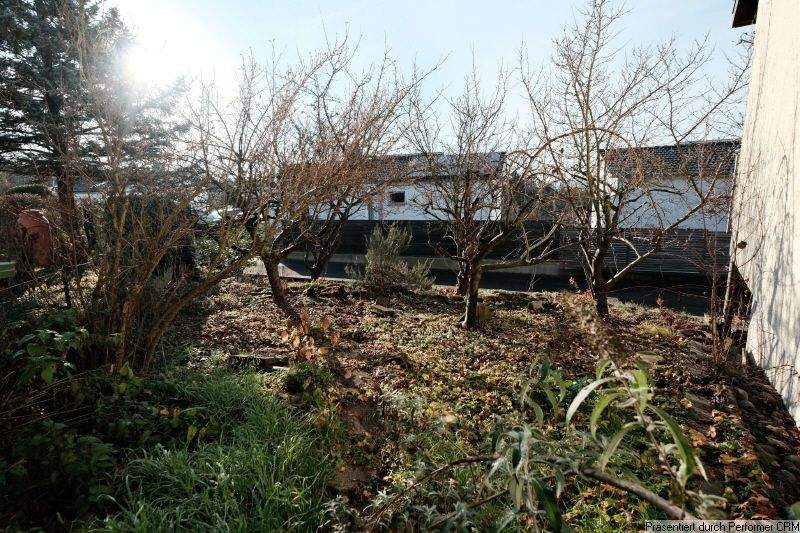 Mehrfamilienhaus, Wohnhaus Remseck Hochberg - 5 Zimmer, 203 m&sup2;, 780.000&euro; | Angebot:25768972