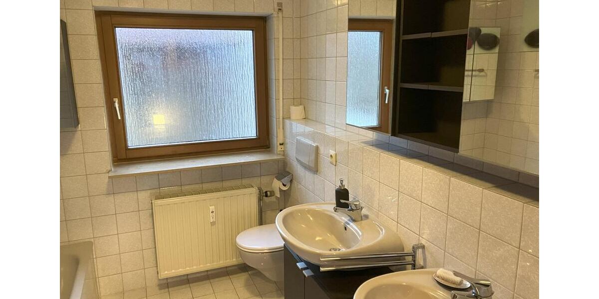 Etagenwohnung Lehrensteinsfeld - 3.5 Zimmer, 99 m&sup2;, 1.000&euro; | Angebot:25964396
