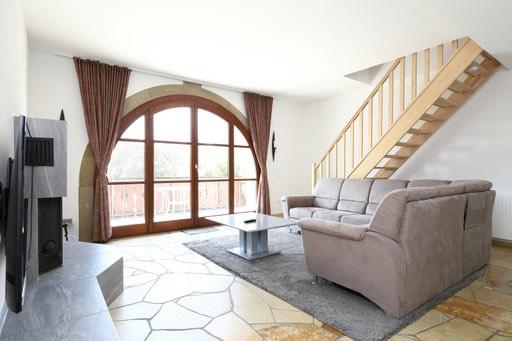 Maisonettenwohnung Mundelsheim - 2.5 Zimmer, 90 m&sup2;, 1.190&euro; | Angebot:25390626