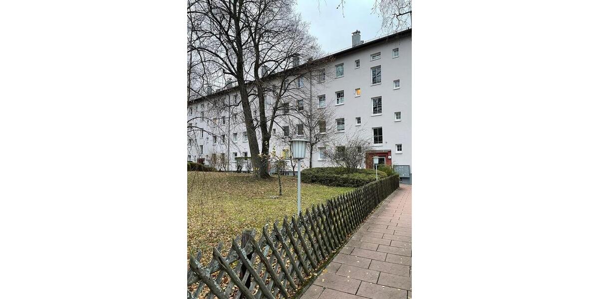Hochparterre Stuttgart Degerloch - 2 Zimmer, 45 m&sup2;, 850&euro; | Angebot:25569315