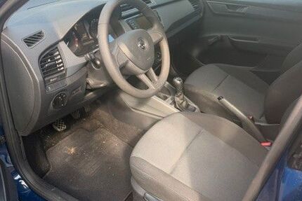 Skoda Fabia 128.837 km 4.200 &euro; Heilbronn 74074