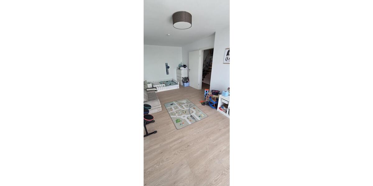 Reihenhaus Fellbach - 5 Zimmer, 127 m&sup2;, 675.000&euro; | Angebot:26961256