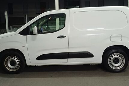Opel Combo 184.000 km 8.700 &euro; Esslingen am Neckar 73733