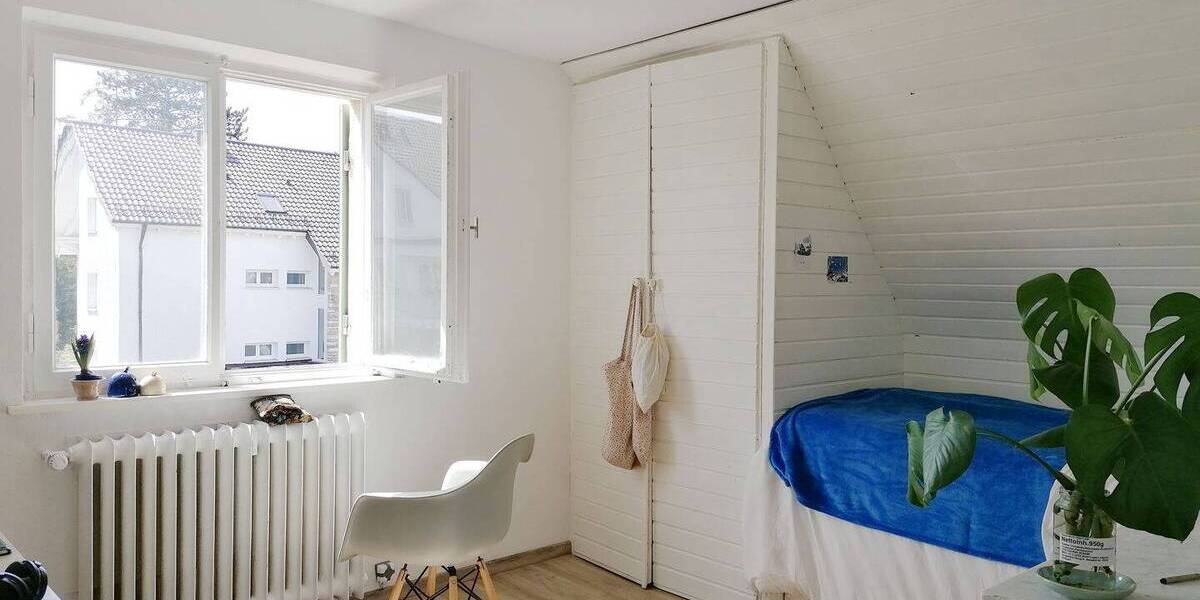 Einfamilienhaus Ludwigsburg Ost - 7 Zimmer, 144 m&sup2;, 890.000&euro; | Angebot:26616836