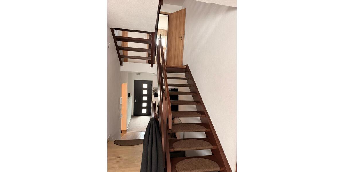 Reihenhaus Stuttgart Hedelfingen - 7 Zimmer, 125 m&sup2;, 630.000&euro; | Angebot:27546673