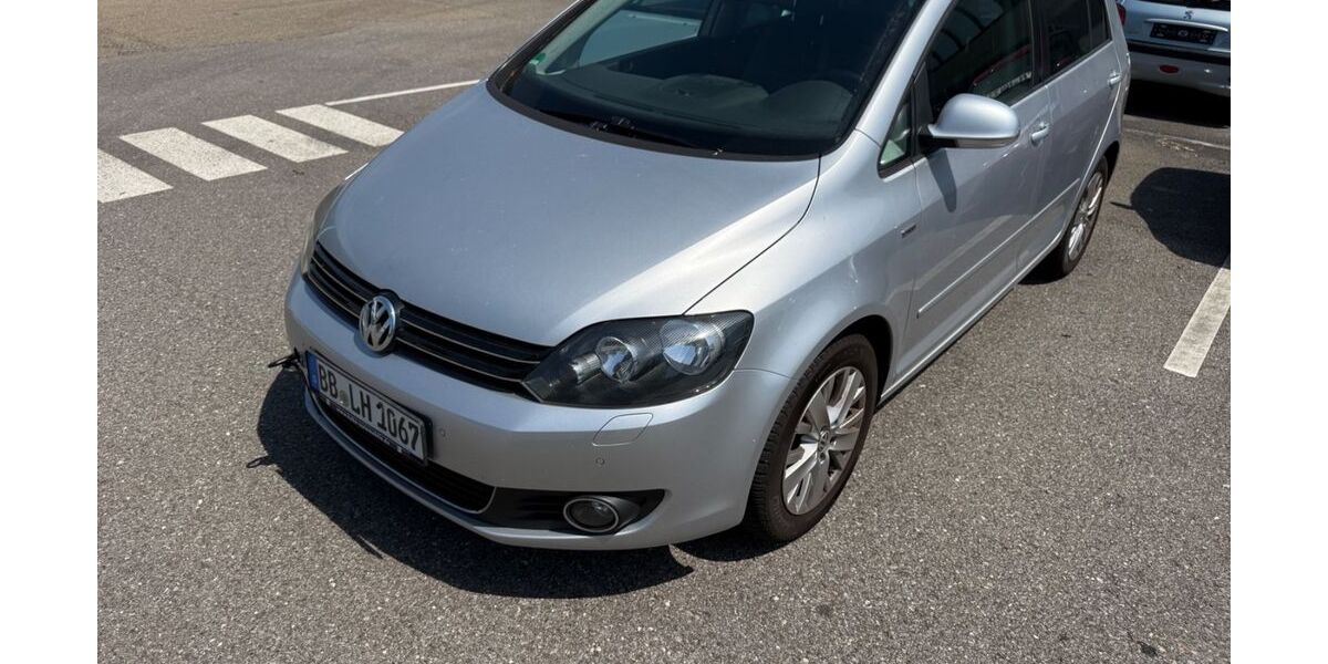 VW Golf 210.000 km 2.590 &euro; Stuttgart 70178