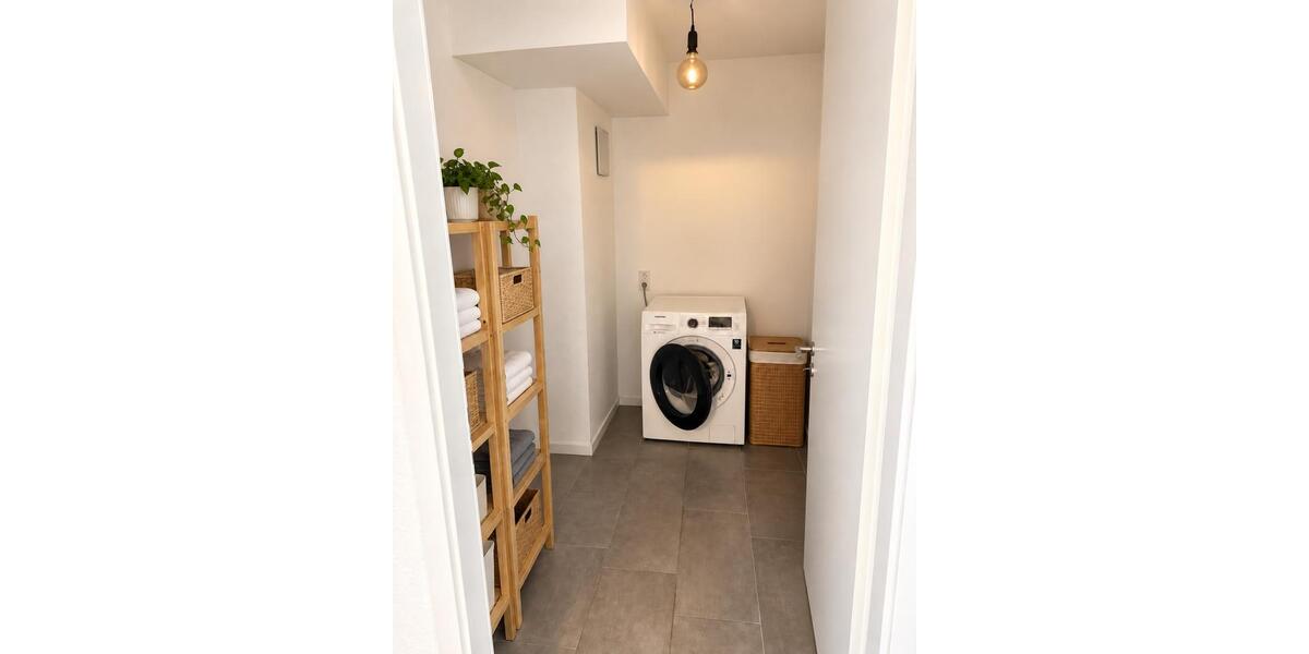 Etagenwohnung Kornwestheim - 2 Zimmer, 67 m&sup2;, 1.700&euro; | Angebot:27564778