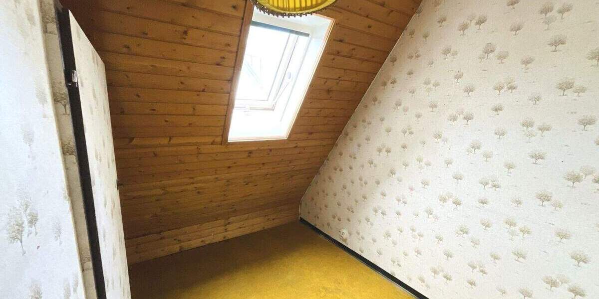 Doppelhaushälfte Stuttgart Luginsland - 5 Zimmer, 110 m&sup2;, 400.000&euro; | Angebot:25679818