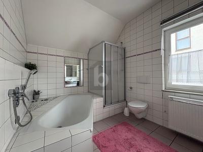 GROßZÜGIGES EIGENHEIM IN SONNIGER BESTLAGE - Einfamilienhaus Heimsheim | Angebot:25837389