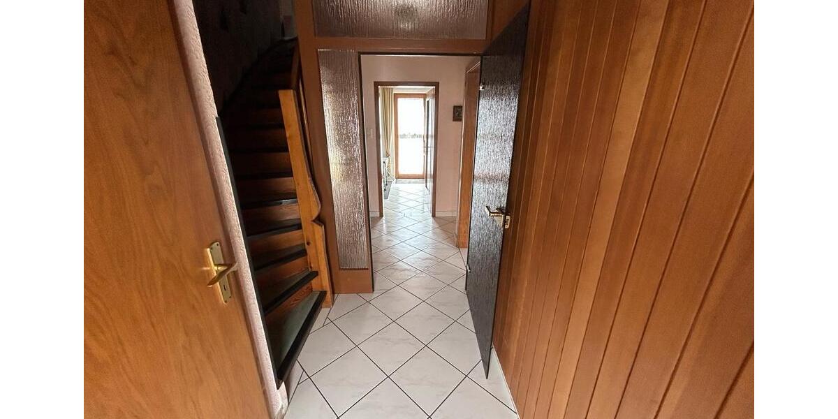 Doppelhaushälfte Remshalden - 7 Zimmer, 115 m&sup2;, 349.000&euro; | Angebot:26610988