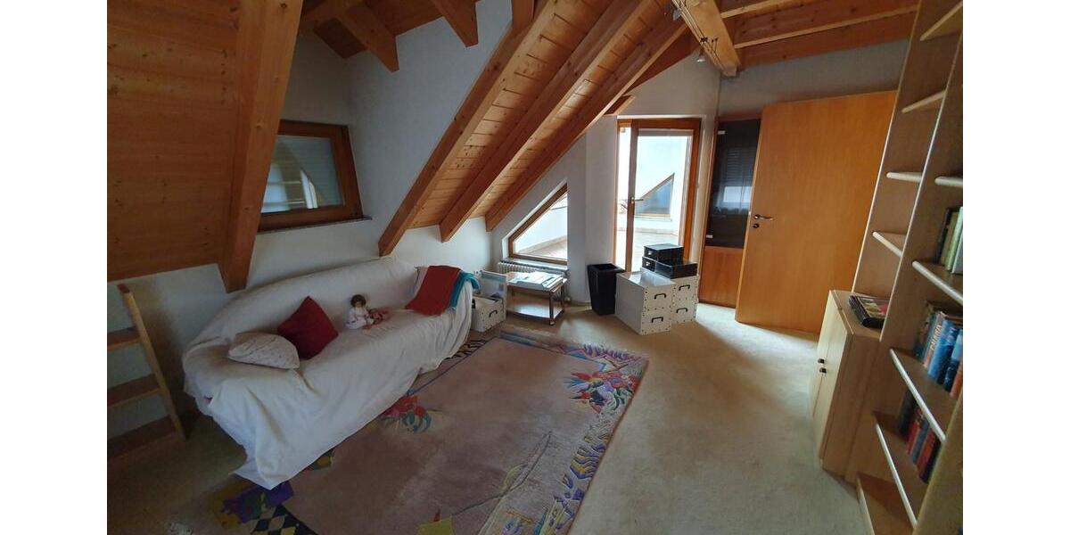 Dachgeschoßwohnung Nordheim - 3.5 Zimmer, 102 m&sup2;, 370.000&euro; | Angebot:25948580