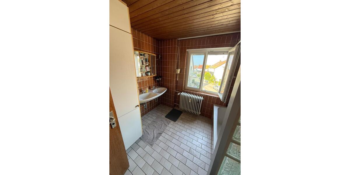 Etagenwohnung Waiblingen Bittenfeld - 4 Zimmer, 110 m&sup2;, 1.250&euro; | Angebot:27594267