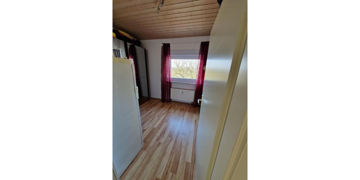 Dachgeschoßwohnung Kornwestheim - 5.5 Zimmer, 105 m&sup2;, 1.565&euro; | Angebot:25903883