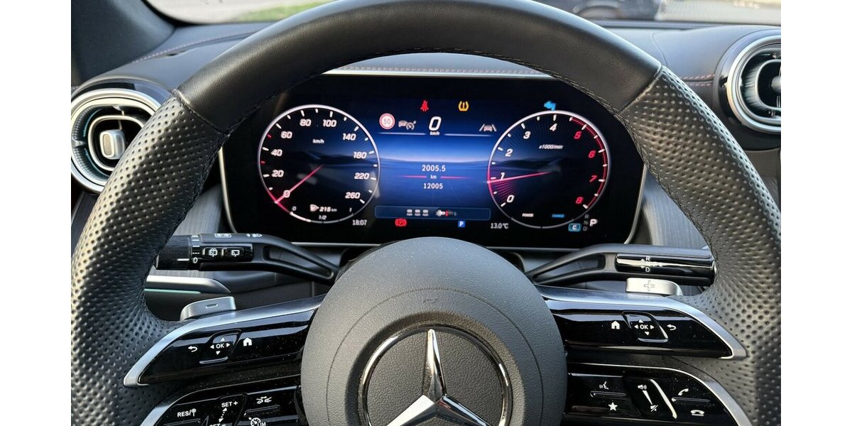 Mercedes-Benz GLC 200 AMG Line 4Matic*Panorama,Leder,LED,* 11.800 km 53.999 &euro; Schorndorf 73614