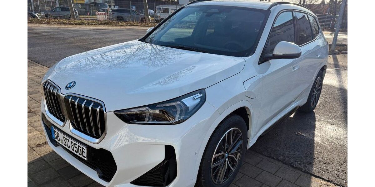 BMW X1 20.000 km 48.220 &euro; Böblingen 71034