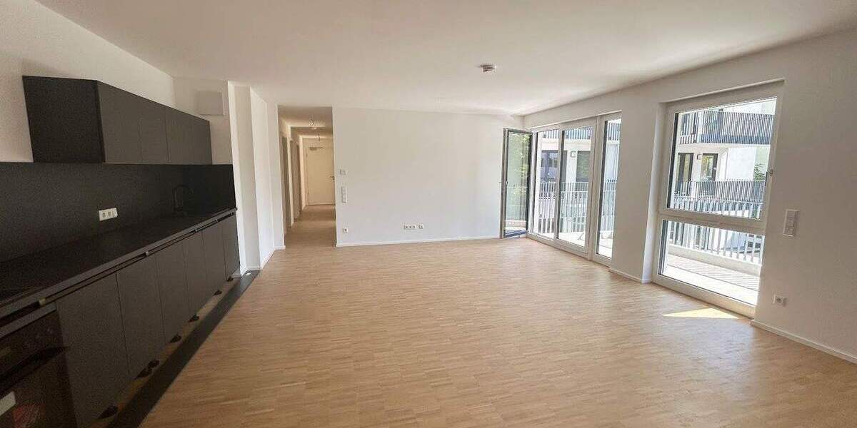 Etagenwohnung Stuttgart Untertürkheim - 4 Zimmer, 104 m&sup2;, 1.690&euro; | Angebot:25677103