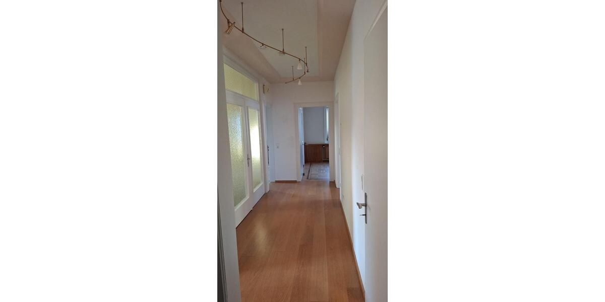 Etagenwohnung Heilbronn Horkheim - 4 Zimmer, 105 m&sup2;, 1.200&euro; | Angebot:27601314