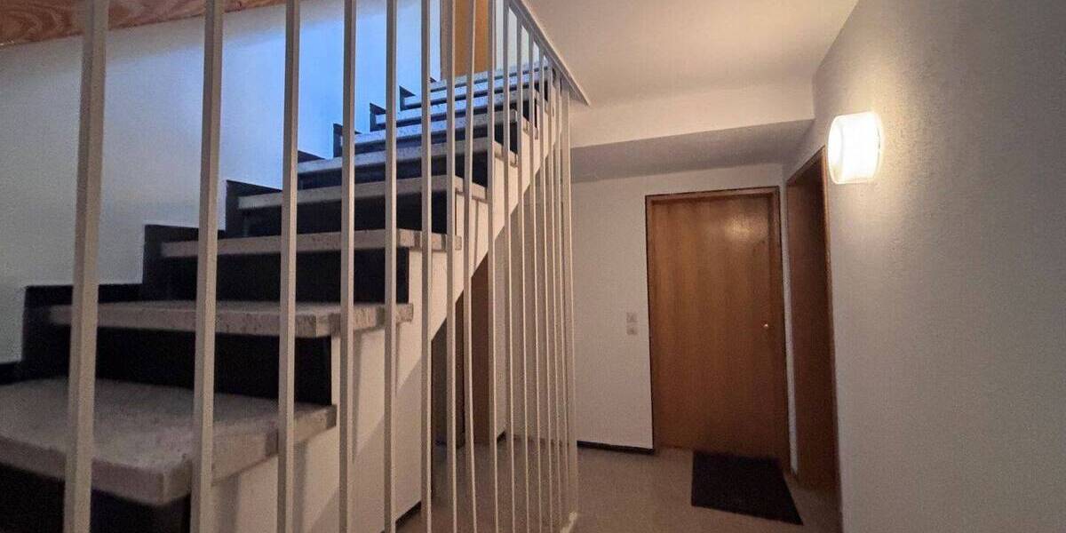 Etagenwohnung Esslingen Zell - 2 Zimmer, 60 m&sup2;, 185.000&euro; | Angebot:26891460