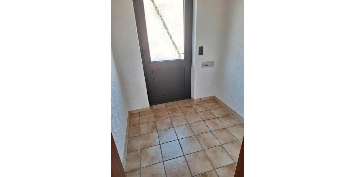 Erdgeschoßwohnung Leutenbach - 2 Zimmer, 66 m&sup2;, 700&euro; | Angebot:26224730