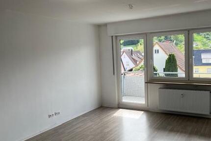 Wohnung Weinstadt - 3 Zimmer, 73 m&sup2;, 935&euro; | Angebot:26339951
