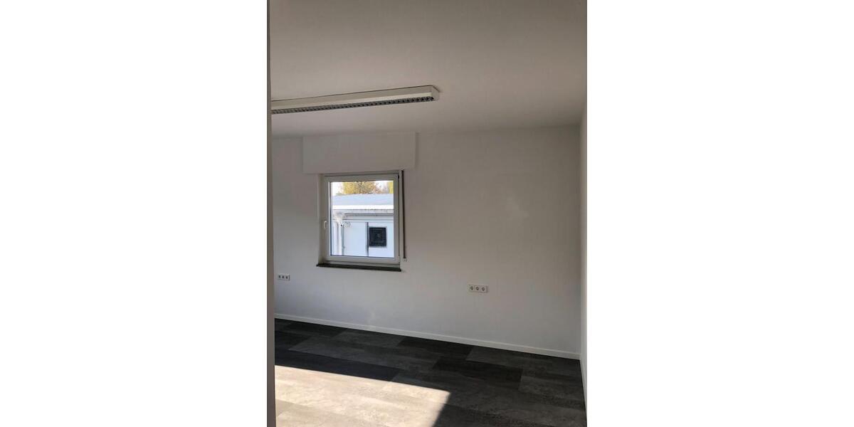 Repräsentatives Büro, Büroeinheit in bester Lage in Remshalden - Gewerbeobjekt Remshalden | Angebot:25416151