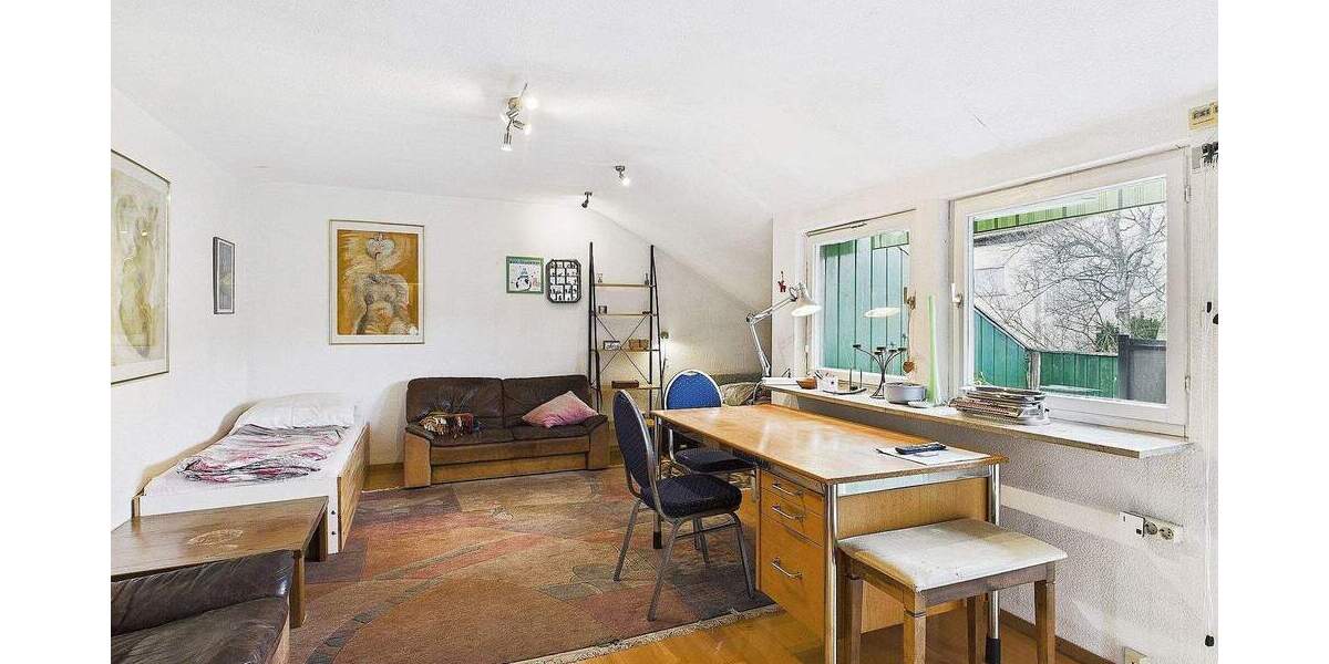 Etagenwohnung Stuttgart Bad Cannstatt - 4 Zimmer, 108 m&sup2;, 365.000&euro; | Angebot:25671744